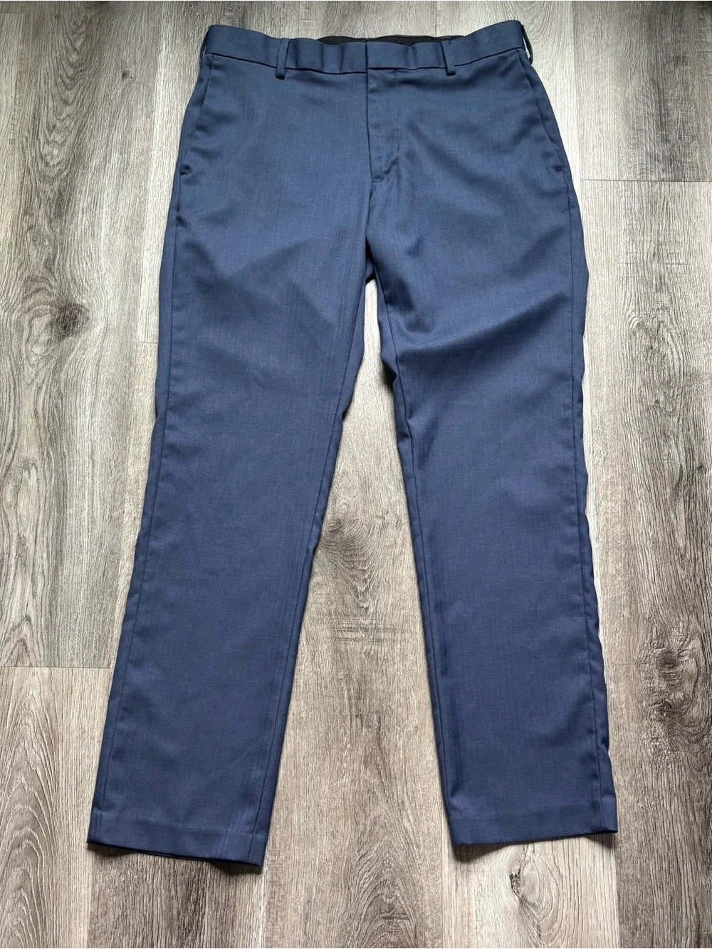 Van Heusen Traveler Slim Fit Flat Front Solid Blue Dress Pants Men's 32x30 -0126